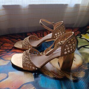 NWT Women's Gold Wov en Leather Ankle Heel Occasion Sandal